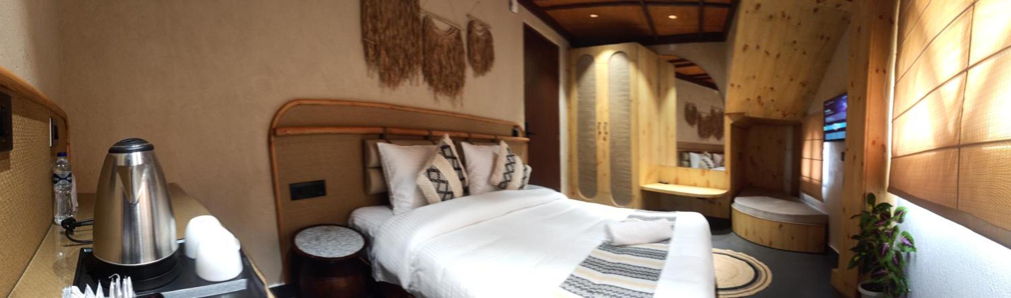 Himalayan Hobbit House Hotel Almora Bagian luar foto