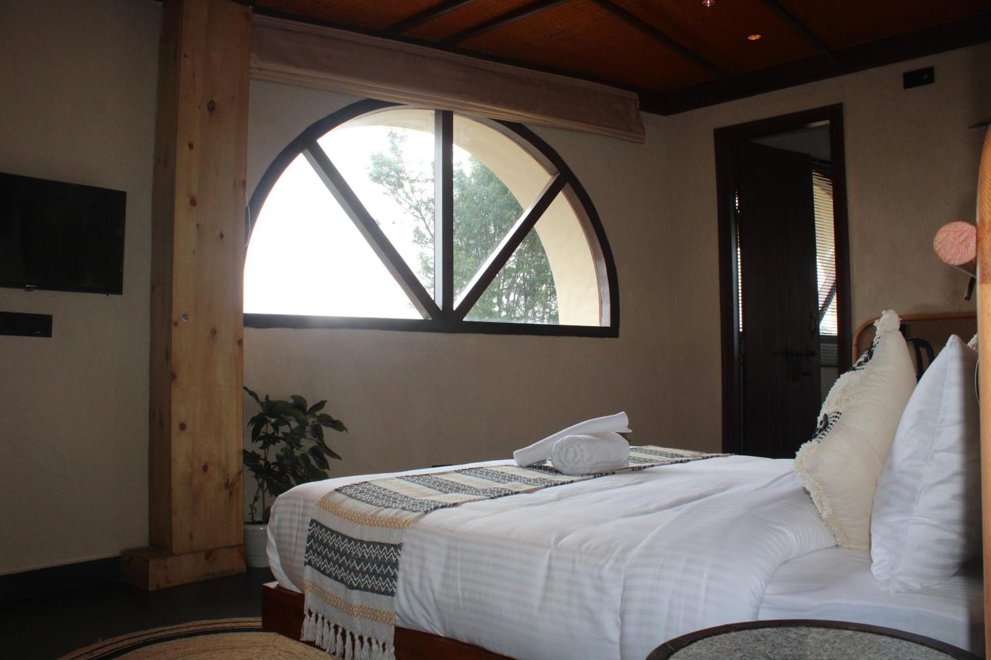 Himalayan Hobbit House Hotel Almora Bagian luar foto